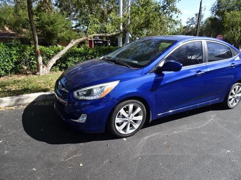 Used 2014 Hyundai Accent GLS w/ Option Group 2 image 15