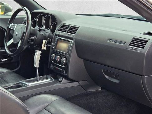 Used 2010 Dodge Challenger R/T RWD image 21