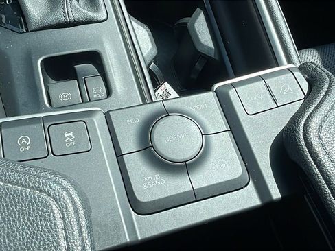 Certified 2024 Toyota Grand Highlander XLE image 16