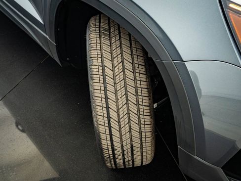 Used 2024 Volkswagen Taos SE image 42