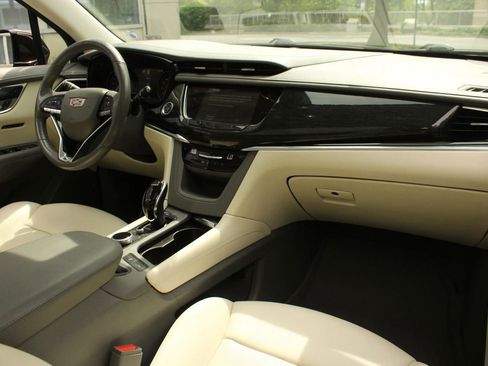 Used 2021 Cadillac XT6 Premium Luxury image 27