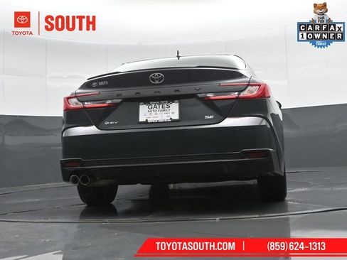 Used 2025 Toyota Camry SE FWD image 36