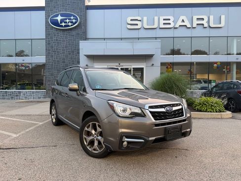 Used 2017 Subaru Forester 2.5i Touring AWD/4WD image 1