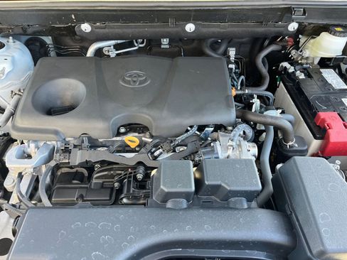 Used 2025 Toyota RAV4 XLE image 34