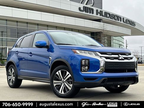 Used 2025 Mitsubishi Outlander Sport ES image 1