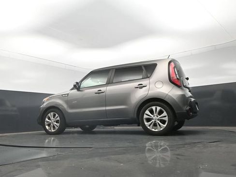 Used 2016 Kia Soul + w/ Audio Package FWD image 24