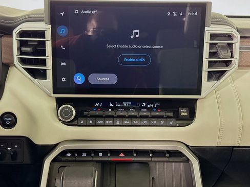 Used 2025 Toyota Sequoia Capstone image 38