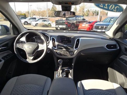 Used 2022 Chevrolet Equinox LT image 11