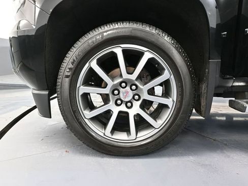 Used 2020 GMC Canyon Denali image 18