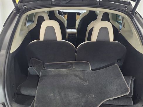 Used 2018 Tesla Model X 100D image 10