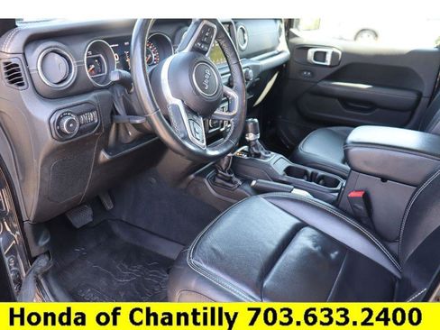 Used 2019 Jeep Wrangler Unlimited Sahara w/ Quick Order Package 24M Moab image 23