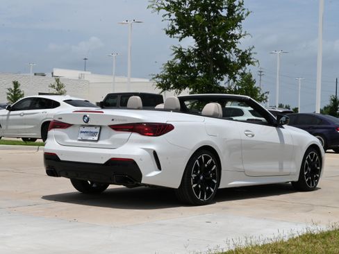 Used 2025 BMW 440i xDrive Convertible w/ Premium Package AWD/4WD image 9