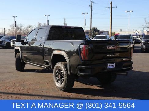Used 2024 GMC Sierra 2500 AT4X image 4