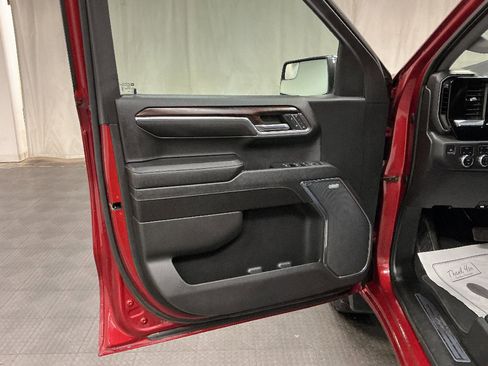 Used 2023 GMC Sierra 1500 SLT w/ SLT Convenience Package AWD/4WD image 23
