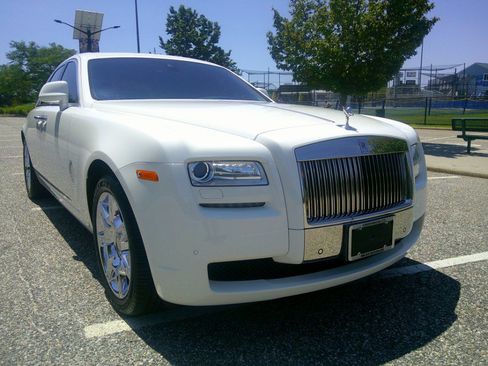 Used 2013 Rolls-Royce Ghost RWD image 4