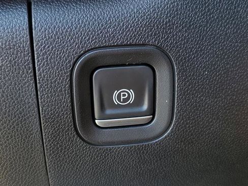 Certified 2022 Chevrolet Silverado 3500 High Country w/ Safety Package II image 41