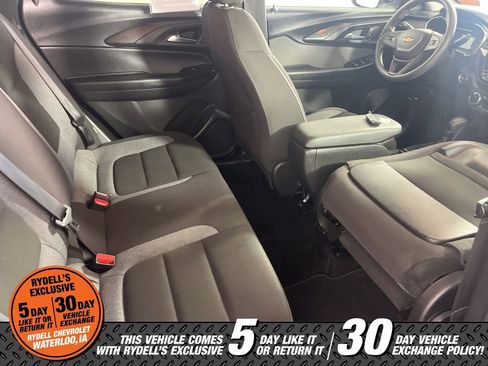 Used 2021 Chevrolet TrailBlazer LT w/ Convenience Package image 19