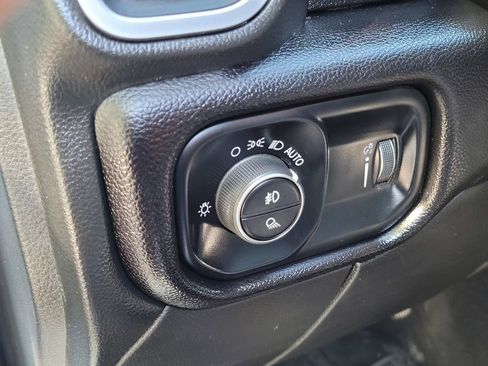 Used 2024 RAM 2500 Big Horn w/ Off Road Package image 17