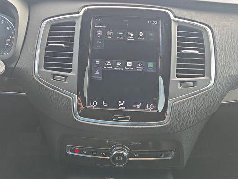 Used 2018 Volvo XC90 T6 Momentum image 21