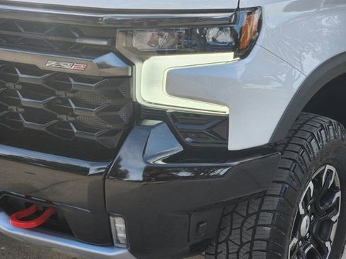 Used 2024 Chevrolet Silverado 1500 ZR2 image 17