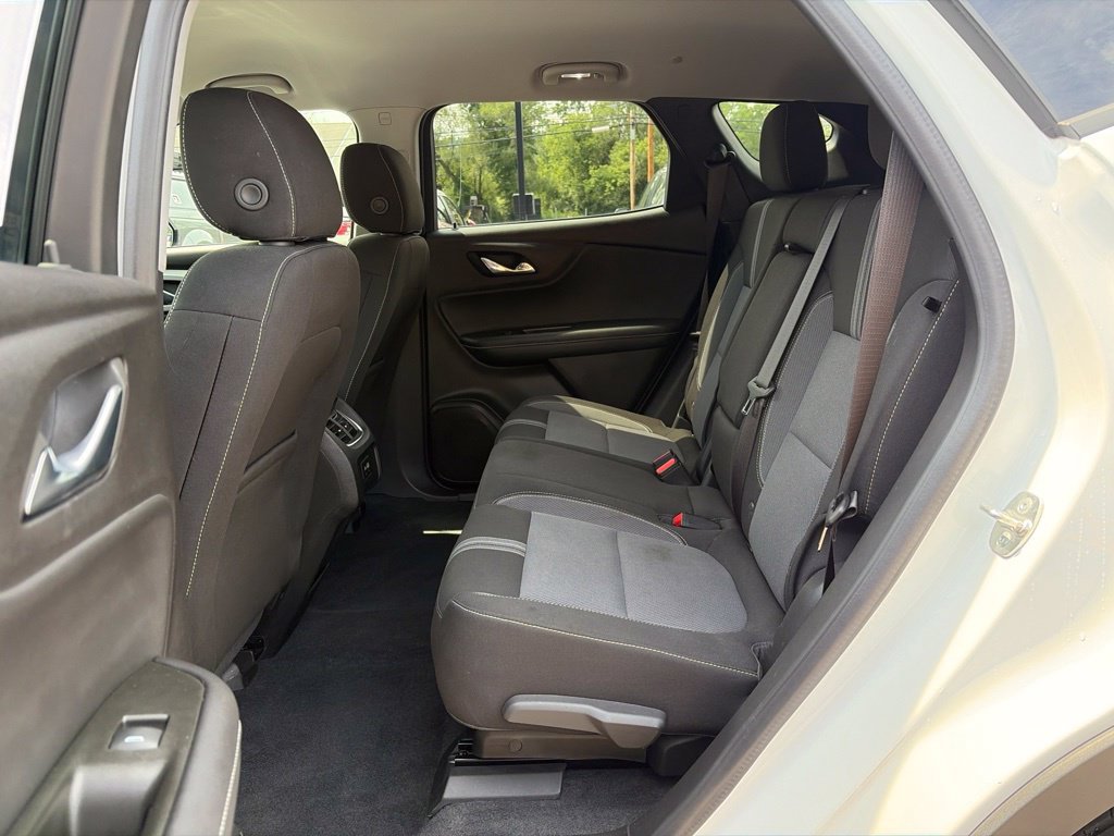 Used 2024 Chevrolet Blazer LT w/ Convenience Package FWD image 18
