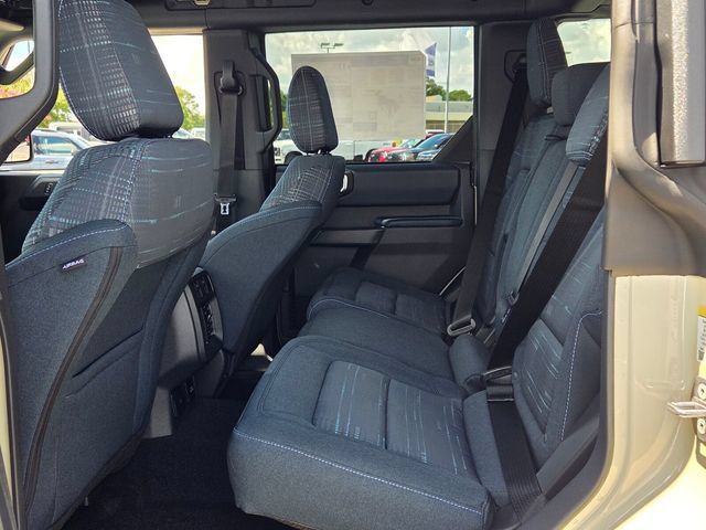 New 2026 Ford Bronco Heritage Edition AWD/4WD image 12