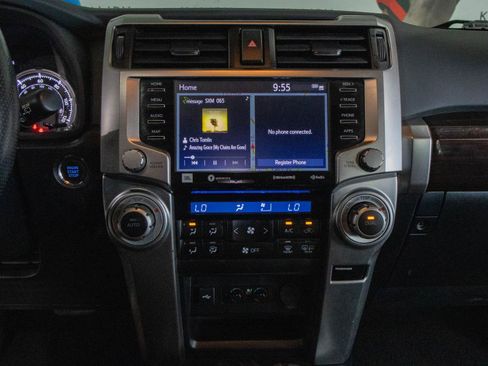 Used 2023 Toyota 4Runner Limited AWD/4WD image 4