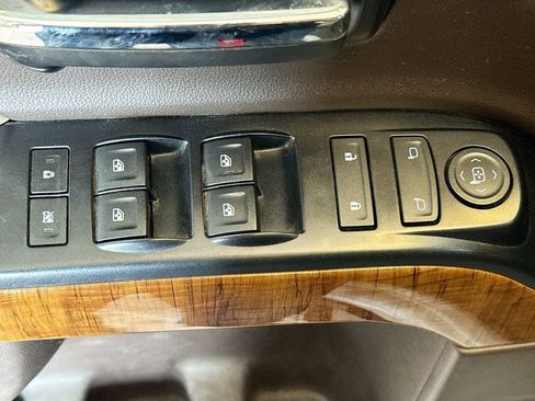 Used 2015 GMC Sierra 1500 SLE w/ SLE Value Package AWD/4WD image 18