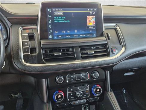 Used 2022 Chevrolet Suburban RST RWD image 14