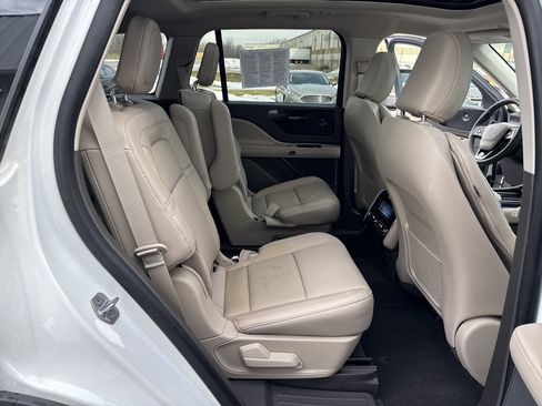 Used 2023 Lincoln Aviator Reserve w/ Equipment Group 201A image 32
