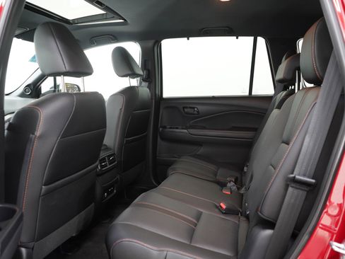 Used 2024 Honda Passport TrailSport image 15
