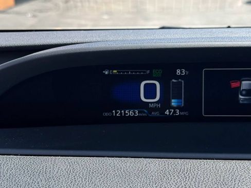 Used 2016 Toyota Prius Two FWD image 10
