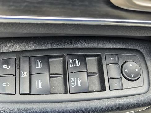 Used 2014 Jeep Grand Cherokee Limited RWD image 25
