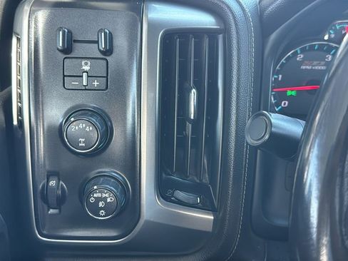 Used 2019 Chevrolet Silverado 2500 LTZ w/ Duramax Plus Package AWD/4WD image 18