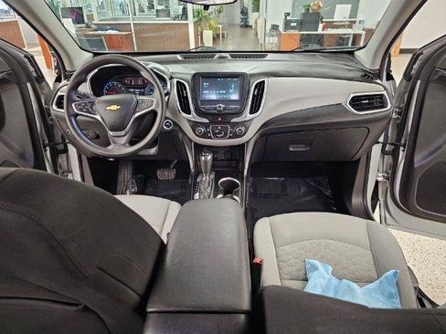 Used 2018 Chevrolet Equinox LS FWD image 15
