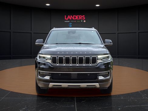 Certified 2022 Jeep Wagoneer Series II AWD/4WD image 6