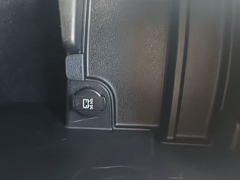 Used 2018 Dodge Journey GT w/ Nav & Sun Group FWD image 17