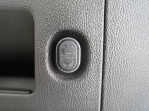 Used 2015 Chevrolet Tahoe LT RWD image 39