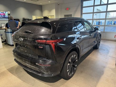 Used 2024 Chevrolet Blazer EV RS image 3