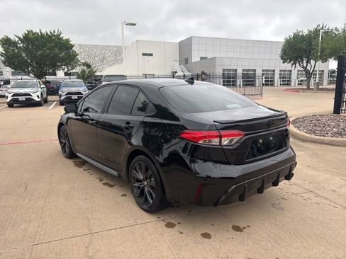 Used 2024 Toyota Corolla SE FWD image 7