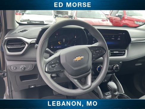 Certified 2025 Chevrolet TrailBlazer LT AWD/4WD image 31