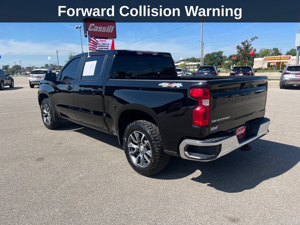 Used 2023 Chevrolet Silverado 1500 LT AWD/4WD image 3