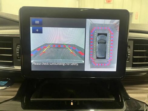 Used 2022 Ford Explorer Limited AWD/4WD image 18
