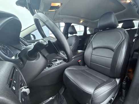 Used 2021 INFINITI QX50 Luxe image 10