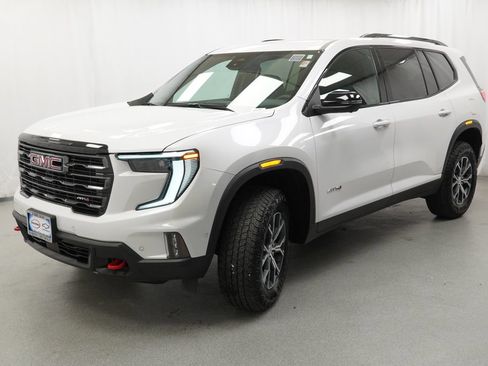 Certified 2024 GMC Acadia AT4 w/ Super Cruise Package AWD/4WD image 5
