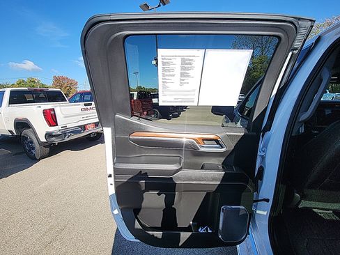 Used 2023 GMC Sierra 1500 Denali image 27