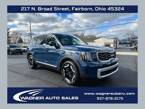 Used 2025 Kia Telluride S image 1
