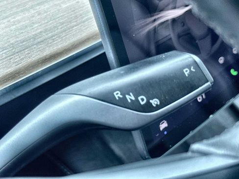 Used 2023 Tesla Model Y Performance AWD/4WD image 21