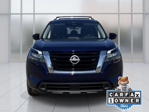 Certified 2024 Nissan Pathfinder SV FWD image 9