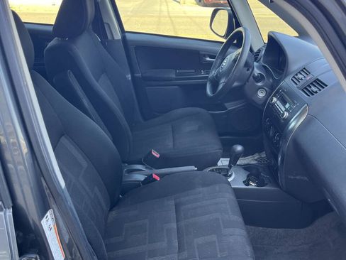 Used 2012 Suzuki SX4 AWD Hatchback image 7